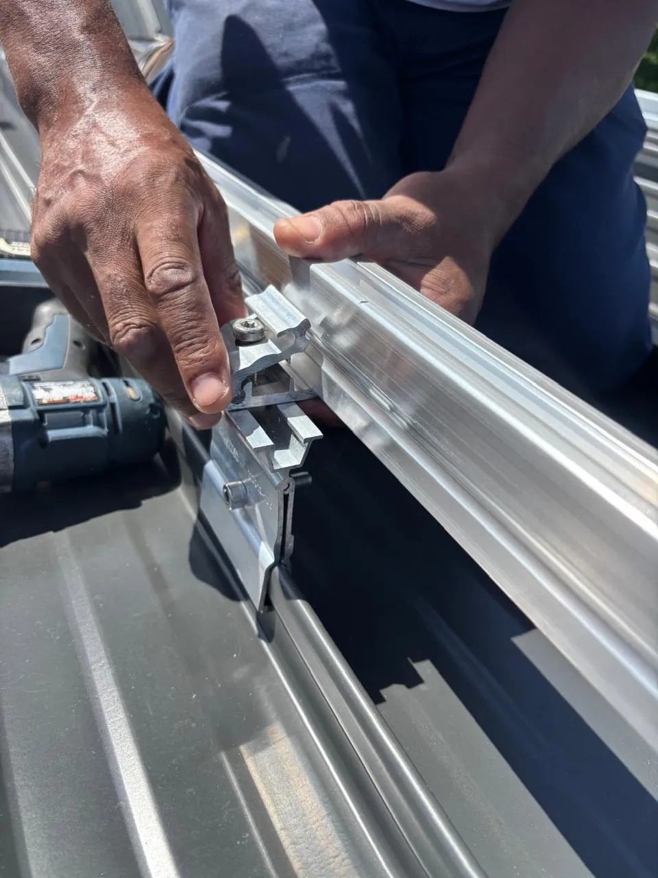 Precision Roof Rib-Clamp Mechanics